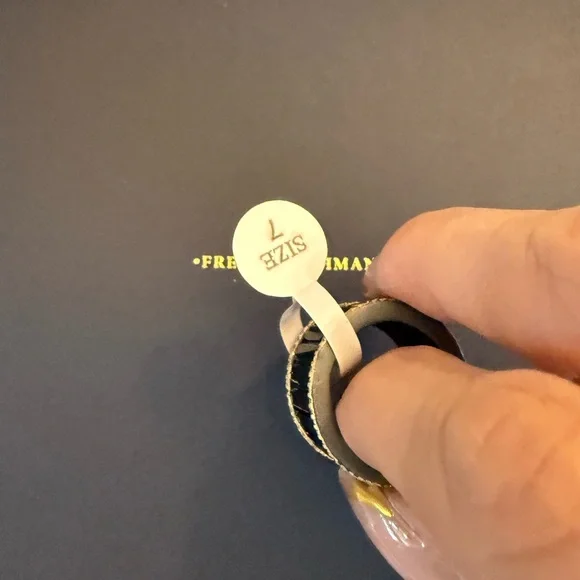 Freida Rothman City Lights Baguette Cigar Band Ring in Black and Gold Size 7 - Picture 2 of 11